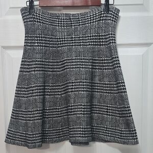 Max Studio Circle Black and White Plaid Skirt